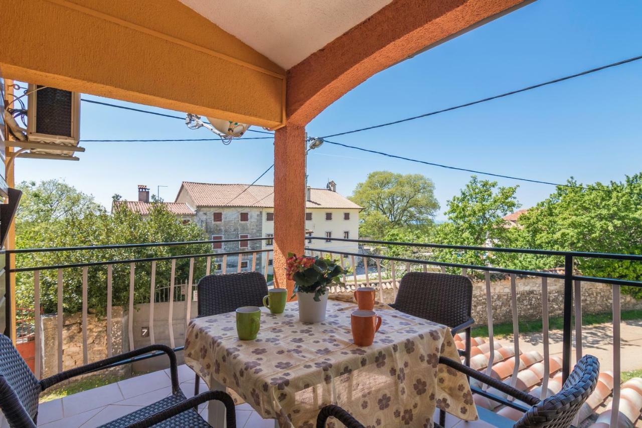 Apartmani Zikovic ポレッチ エクステリア 写真