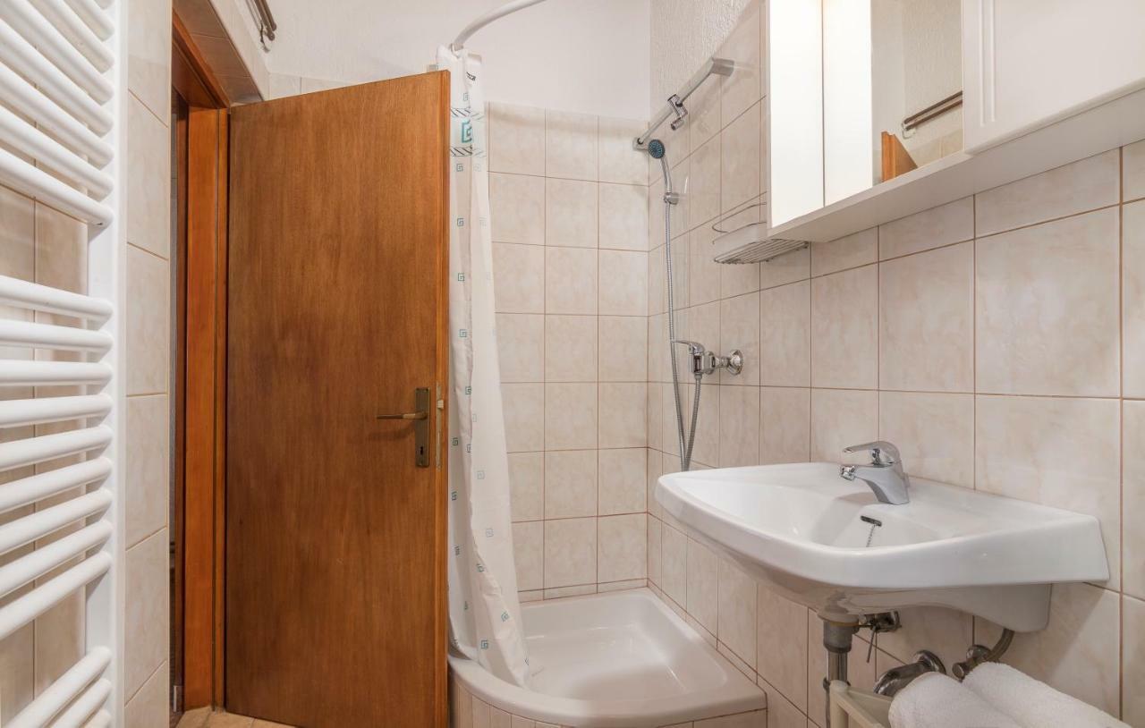 Apartmani Zikovic ポレッチ エクステリア 写真